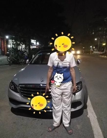 交警查获老人酒驾,82岁全国破纪录,得知重考科