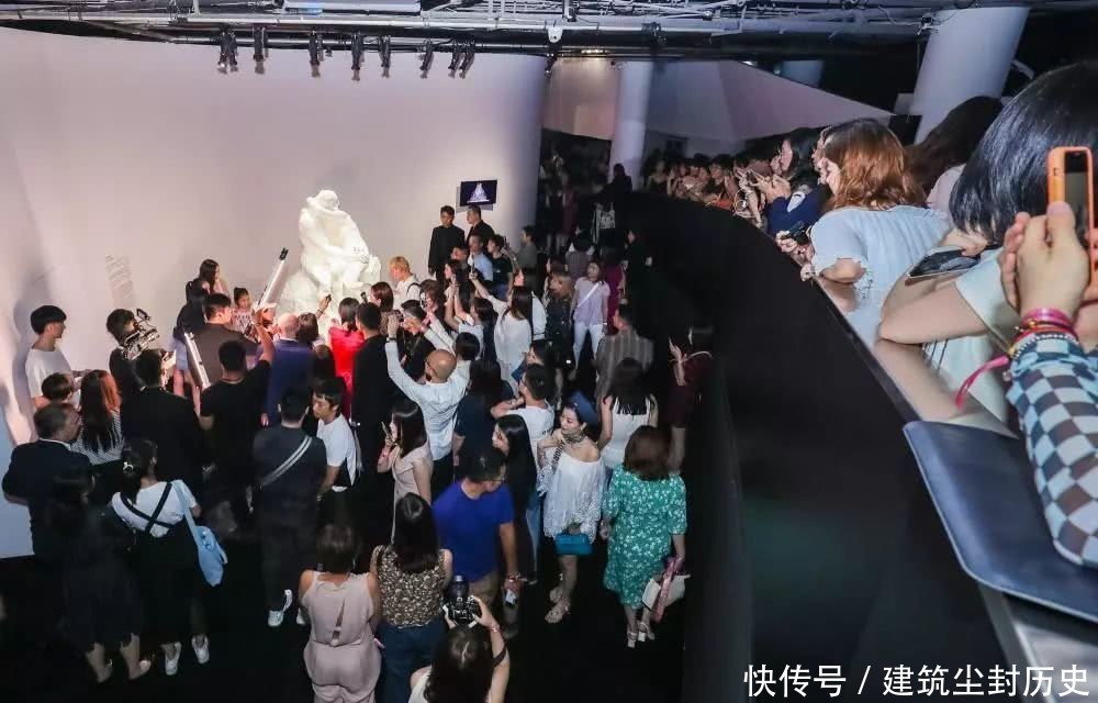 t01bdc745f1734fe819.jpg?size=1000x640