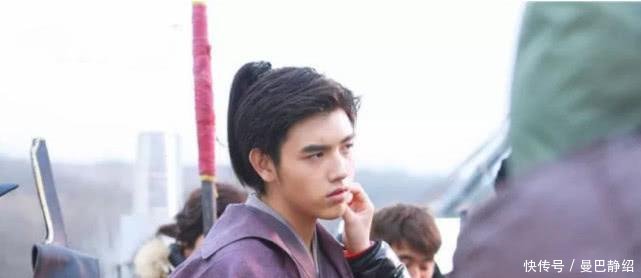 《将夜》男主陈飞宇签约赵丽颖前经纪人, 成为