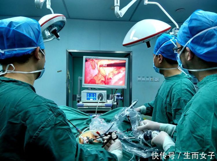 女大学生便秘26天,到医院检查,排出的东西,让她没脸见人