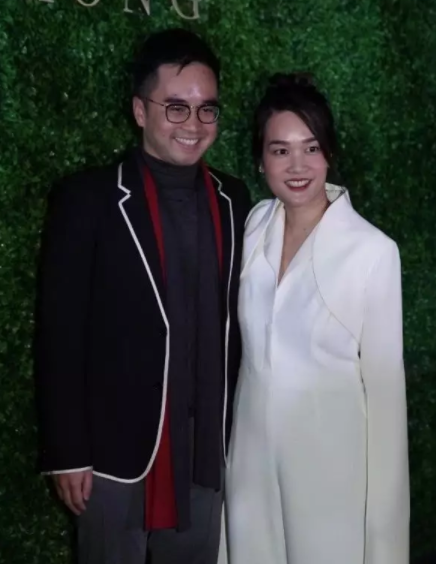 同框两大旧情敌,这场豪门阔太的暗战很带感啊