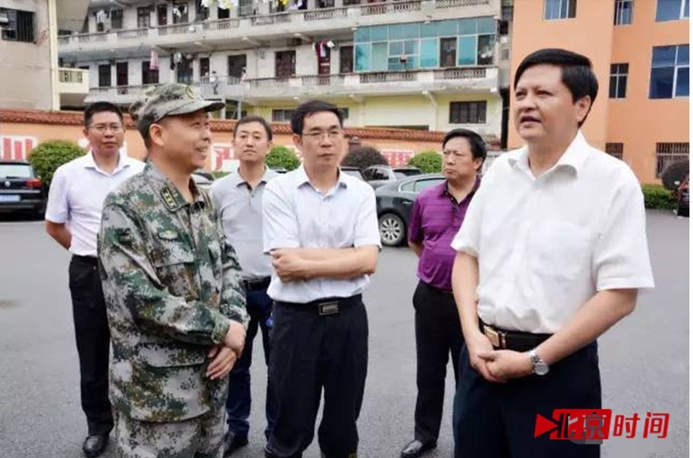 邵阳市委常委,市委秘书长李万千到新邵县督导防汛抗灾