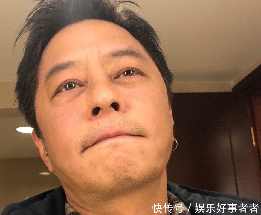 浪子王杰发文退圈,旧事重提谢霆锋谢贤父子躺