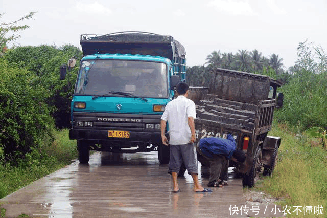 村村通公路成了村村的痛，农村老人：有人赚了钱，有苦也难言！