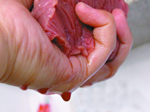 买到注水肉怎么理赔
