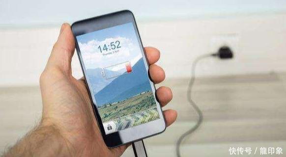 有人说手机不能边充电边玩游戏?这个说法到底