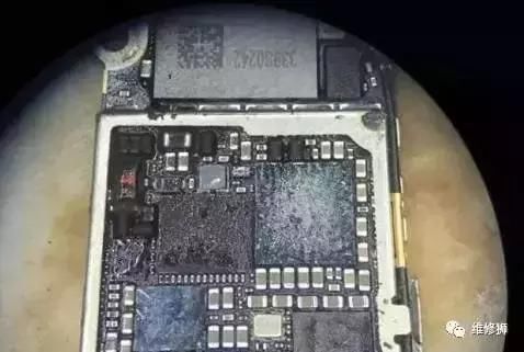 iPhone6被砸 震动无反应 电源键失灵