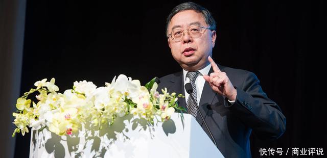 靠承包工程赚40亿,却留给弟弟没给儿子,儿子靠