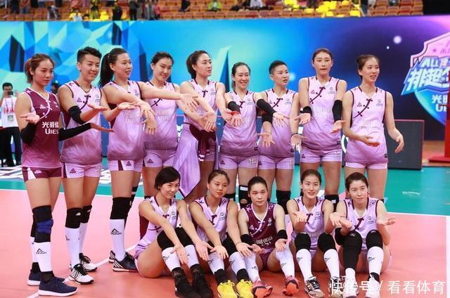 排超全明星赛后中国女排球员合影集,网友:简直