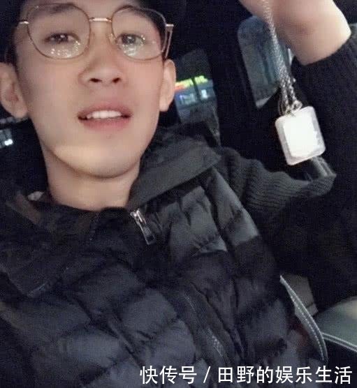 李天佑直播间解封,众粉丝刷屏欢呼,却又再次被