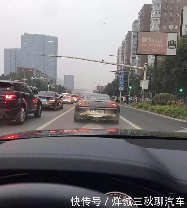 网友偶遇太阳能豪车却不认识,网友:见到它的几率比劳斯莱斯还低