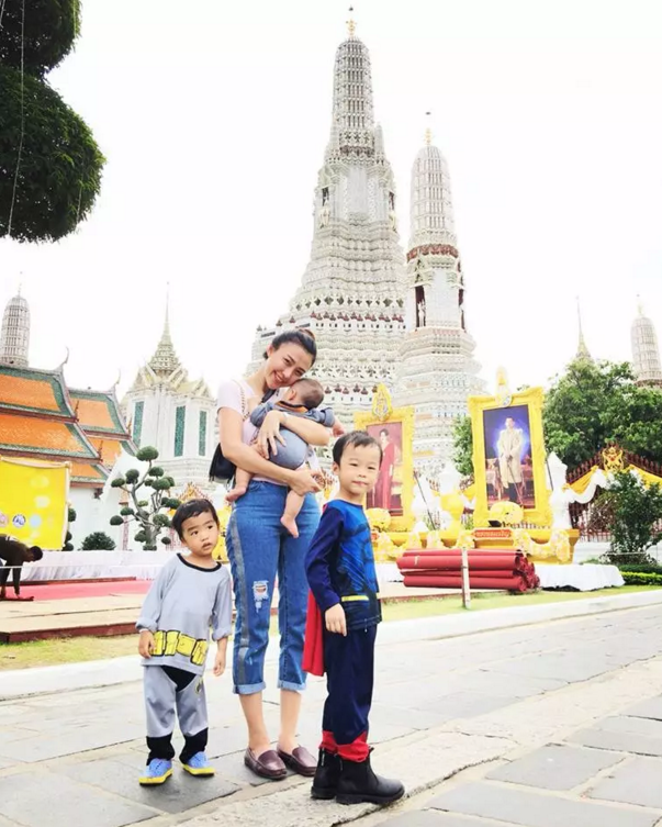 泰国5岁男孩厌学,妈妈:那就去捡垃圾吧!