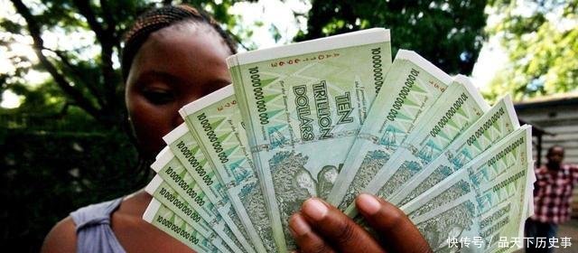 100万亿面值的钞票!解读津巴布韦元如何成为人