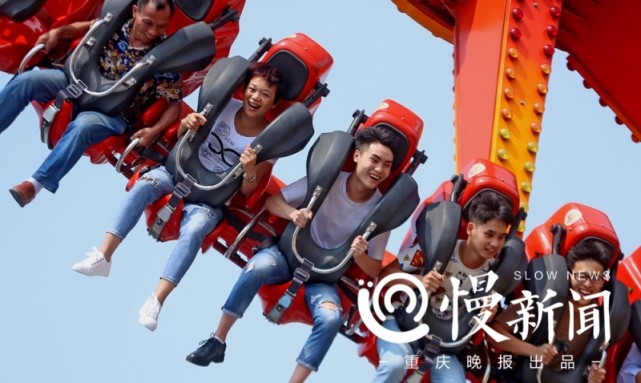 五一首日 重庆洋人街、两江影视城耍法多