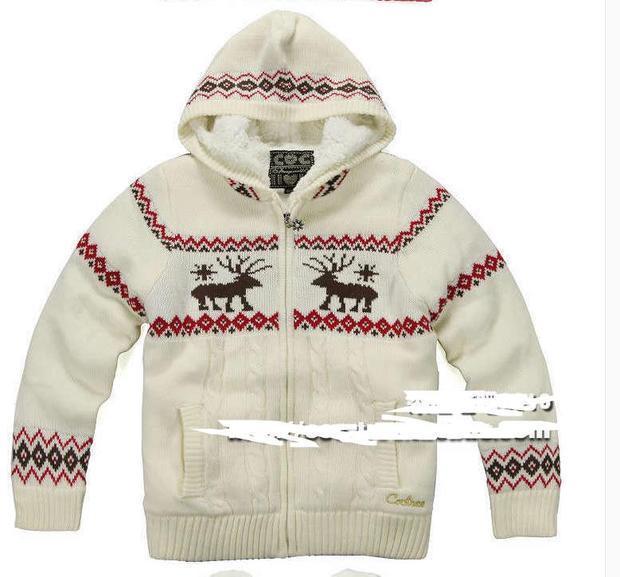 这2件毛衫<em>外套</em>从颜色和<em>款式</em>上说哪件更好看?