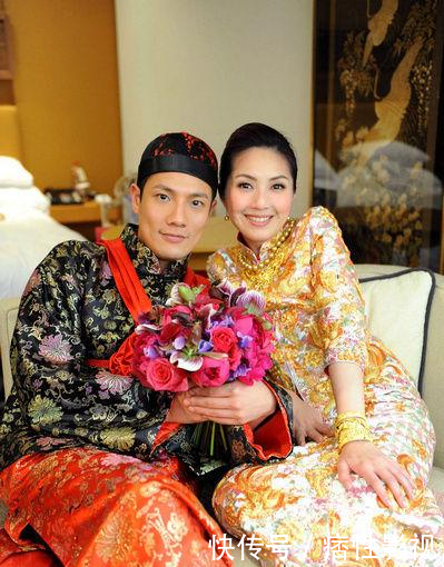 明星婚礼,谁的中式礼服最美?刘诗诗、胡杏儿穿