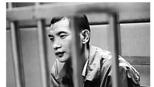 中国悍匪，张子强都不如他，枪毙4个警察，被抓时却说我是个好人