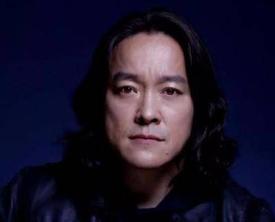 史上最穷的剧组：导演当男主，女主零片酬，上映之后成经典！