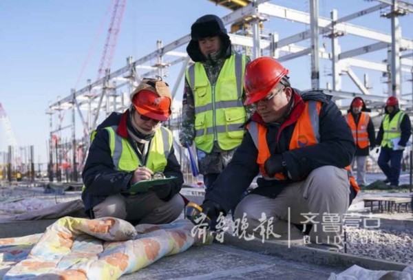 实拍:漫漫两千里，从内蒙古到山东，携家老小回家过年