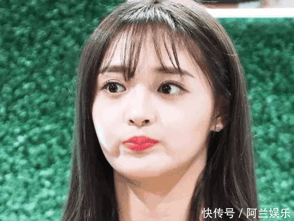 周琼洁腿上热搜, 还牵扯沈月的腿