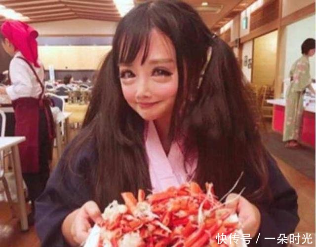 19岁女孩花600万整容成美少女战士, 日本网友