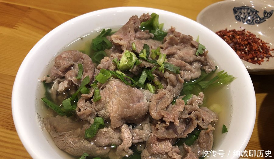 四川榨菜被沈阳阿姨嫌弃了,论香,还得是人家鲳鱼蒸白辣椒图片