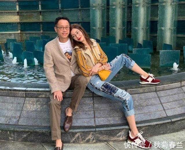 57岁的许晋亨到儿子学校做义工,十分和蔼,没有