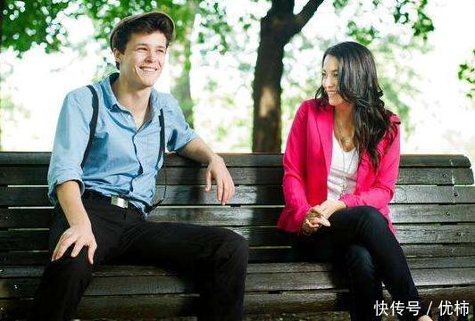 男生暗恋你的几种表现,你感觉到了么?一切尽在