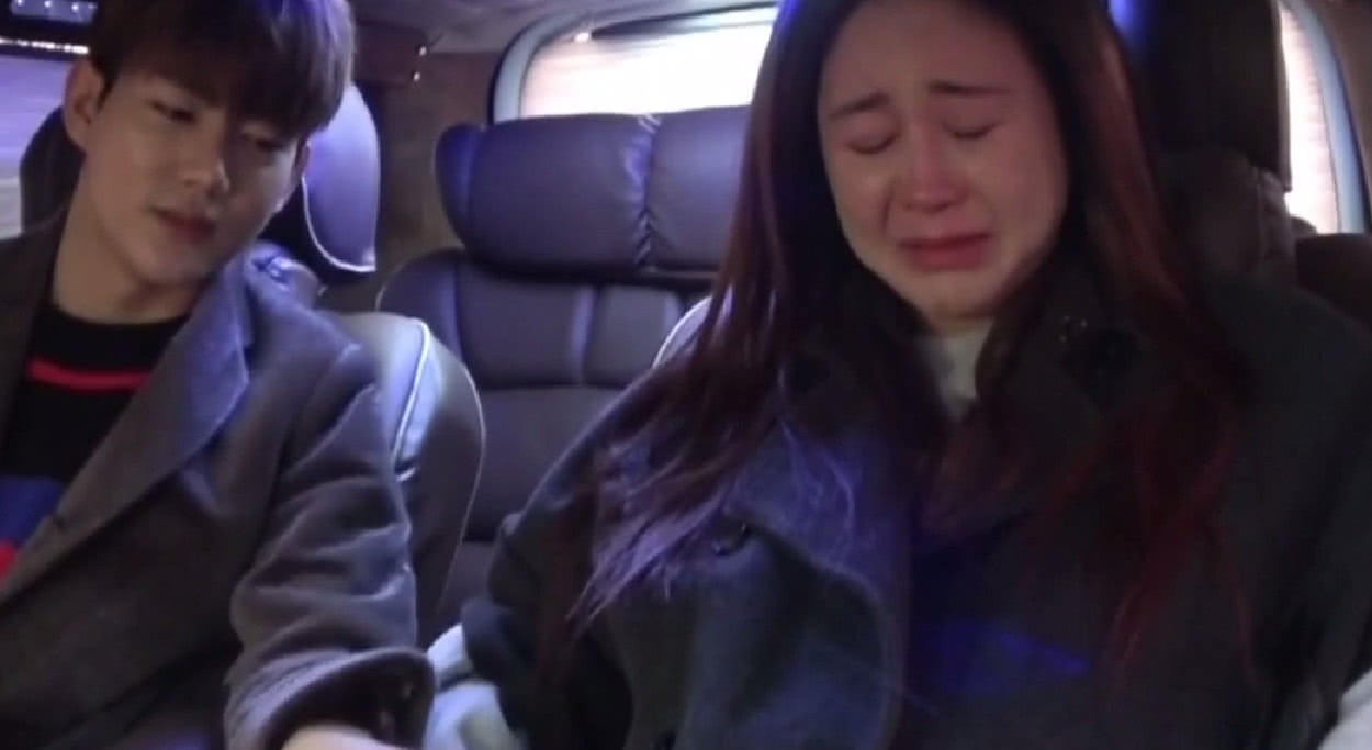 42岁韩国儿媳纯素颜出镜,因不能顺产哭成泪人