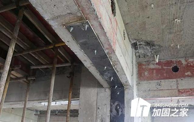 粘钢板加固规范要求(粘钢加固施工温度控制技巧)