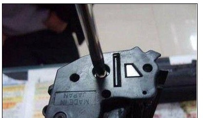 佳能2900+打印机碳粉盒怎样加粉_360问答