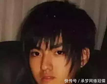 明星顶着爆炸头的非主流时期 迪丽热巴暗黑的