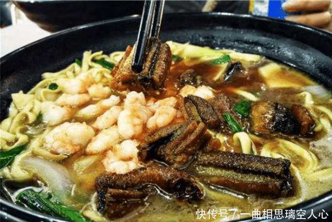 来看看《舌尖上的中国》里夸上天的面馆,当地人怎么评价?