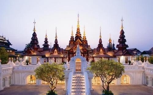 中国游客在泰国疯狂抢购上千元东西,国内只要