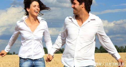 男人真正放下一个女人,不是拉黑不是删除,而是