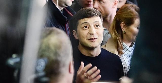 喜剧演员泽连斯基当选乌克兰总统,国际政治中