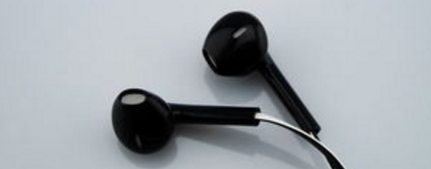 耳耳机有电流声怎么办