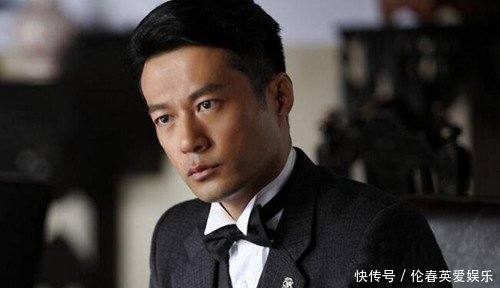 身价千万的大佬,路过剧场被胡歌拉过来演戏,成