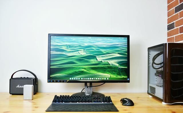99%广色域、雷电接口!设计师们的福音来了!全在飞利浦32寸之间 sbf888胜博发