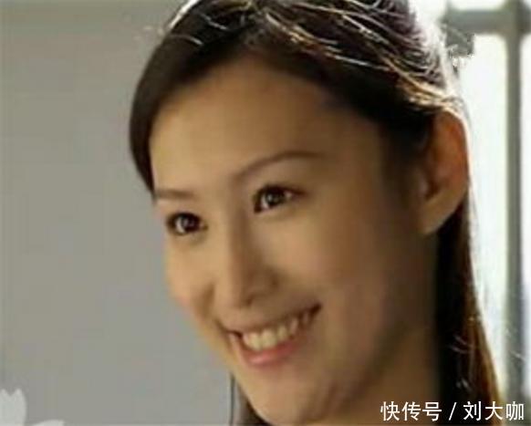 怎么样才可以当上演员呢 t01f8c755a137219662.jpg?size=582x467