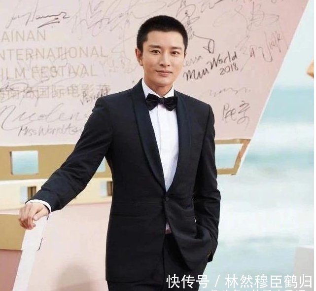 贾乃亮开心走红毯,似乎从阴霾中走出,给粉丝一