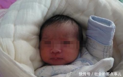 宝妈去世,6个月孩子到晚上就哭,宝爸拿出一张