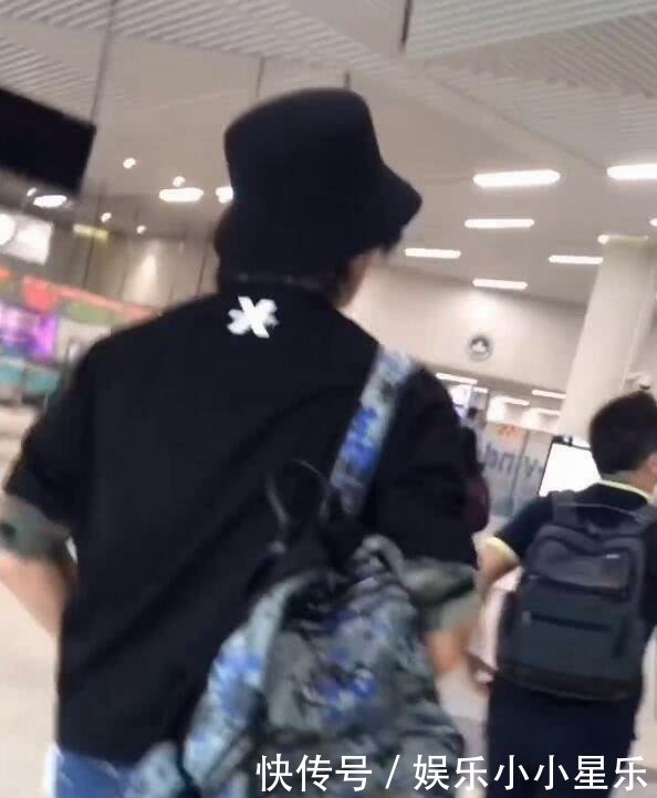 吴奇隆近照胖到不敢认,脸圆了一圈脖子全是褶