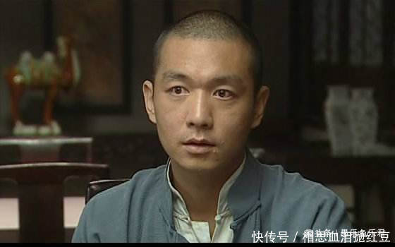 为兄弟出头被北影开除,为谋生卖自行车,靠当王宝强老乡而走红