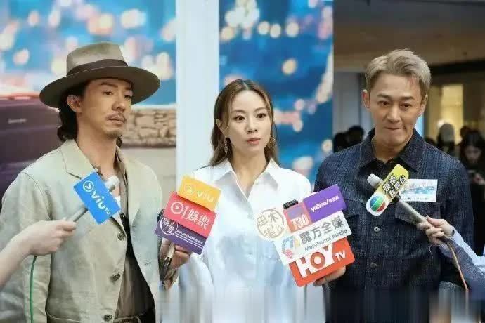 林峯现场教“玩櫈”，邓丽欣成摆设，张继聪约姜涛打球