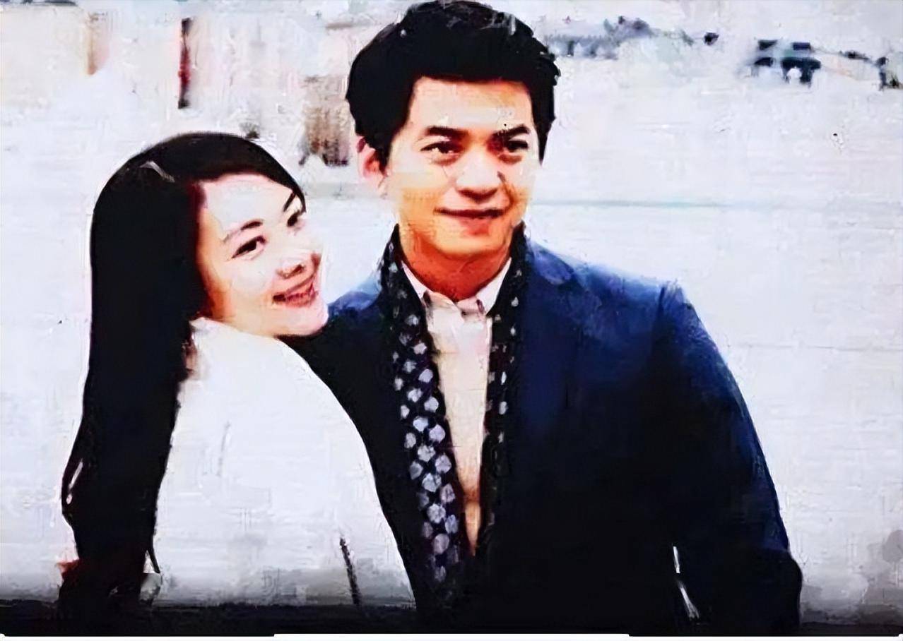 探秘“音乐诗人”李健的魅力世界 - 360娱乐，你开心就好