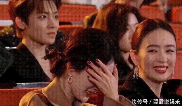 杨幂被余茵逗笑超圈粉,蒋欣美到失语,短剧演员集体上桌抢镜! - 360娱乐,你开心就好