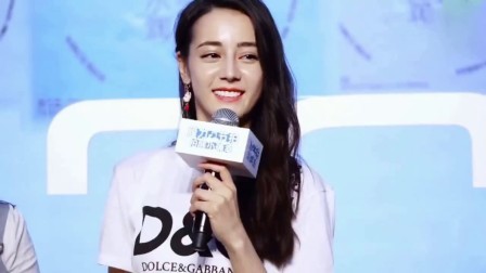 嘻嘻娱乐 2017 11月 迪丽热巴发了一张