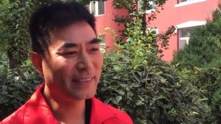 说天下 沈阳：19岁女孩险辍学 爱心志愿者伸出援手