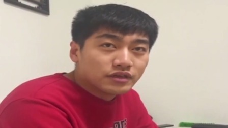 第一时间 第一现场：老人扶梯上摔倒 小伙儿箭步救人
